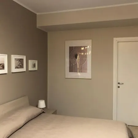 Apartment La Porta Nel Giardino Asti