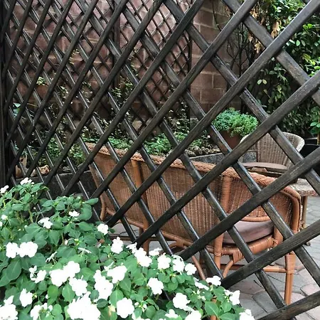 La Porta Nel Giardino *