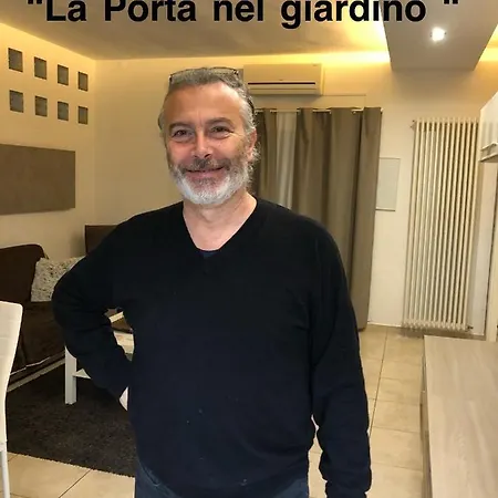 La Porta Nel Giardino Apartment